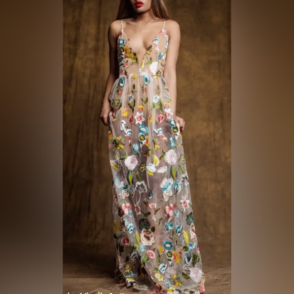 MMC- Embroidered bodysuit dress - Picture 1 of 14